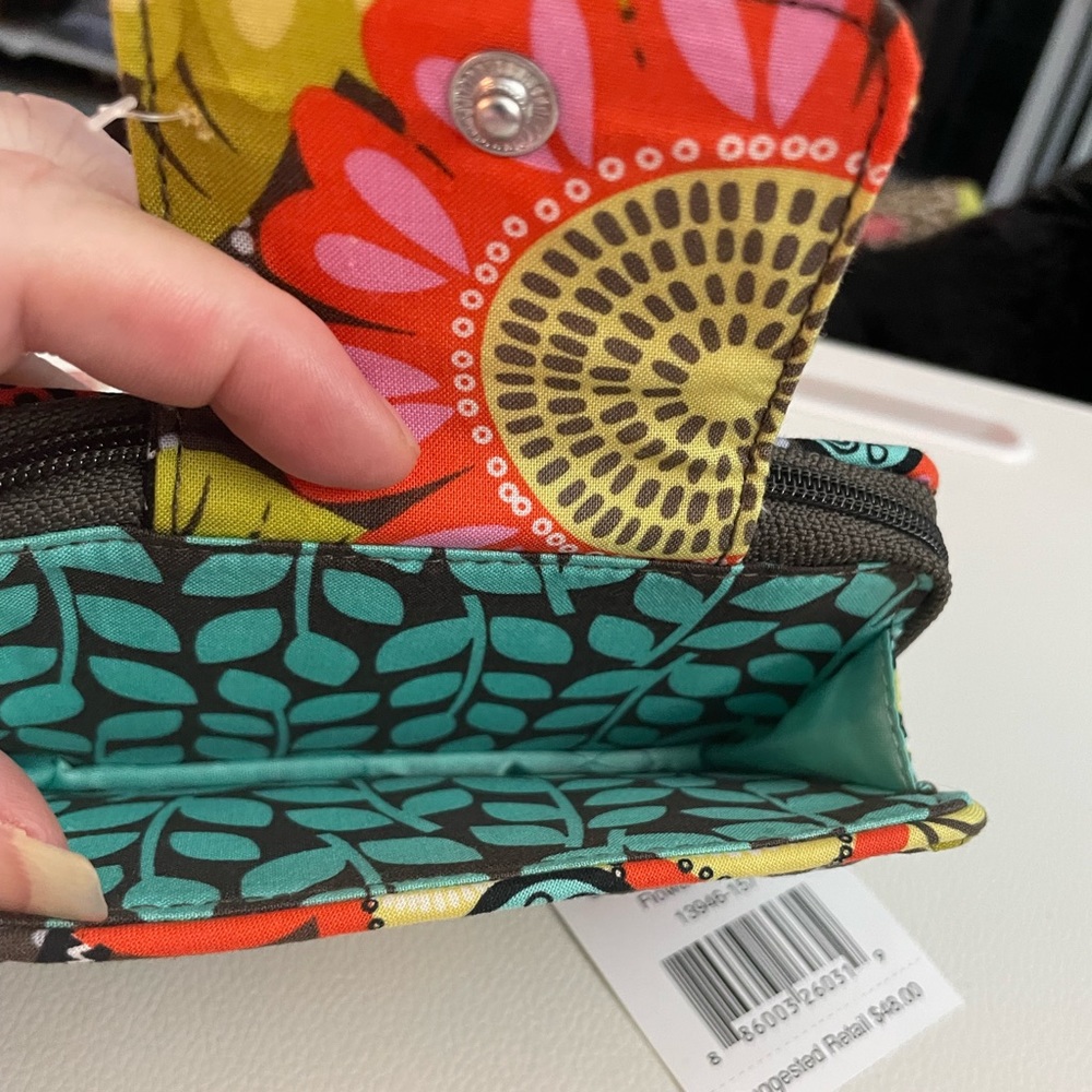 NWT Vera Bradley wristlet - Picture 2 of 9